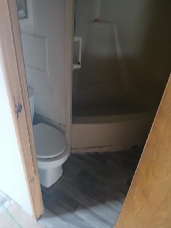 1475 N Bridge St #9 - Photo 5 of 8