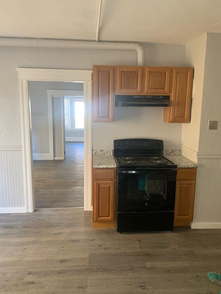 16 Catharine St #2R - Photo 6 of 7