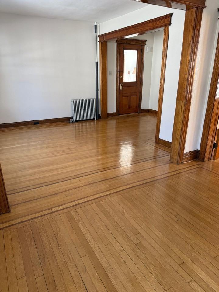 119 Bremond St #1 - Photo 3 of 8