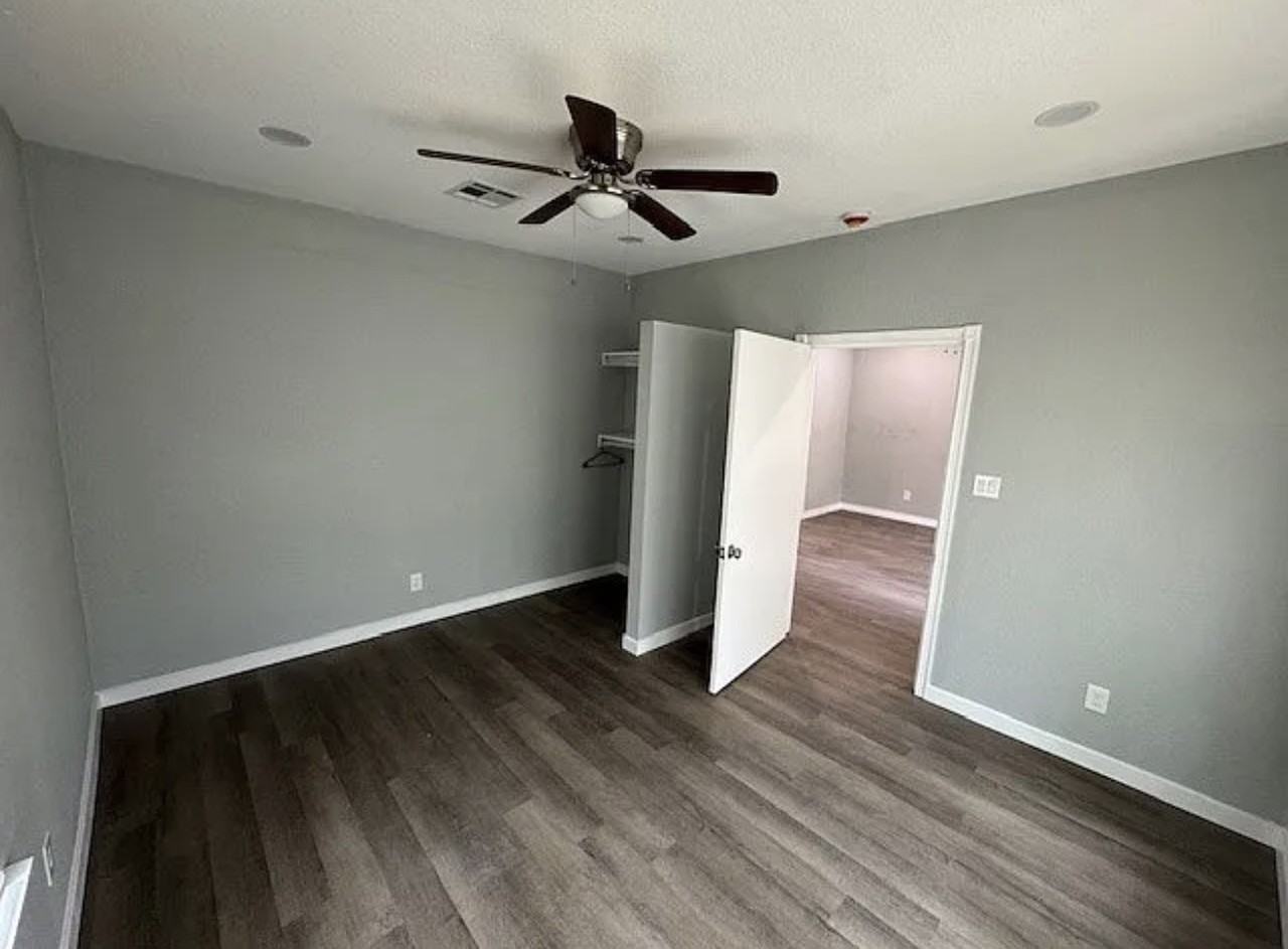 1511 Gurley Ave - Photo 3 of 8