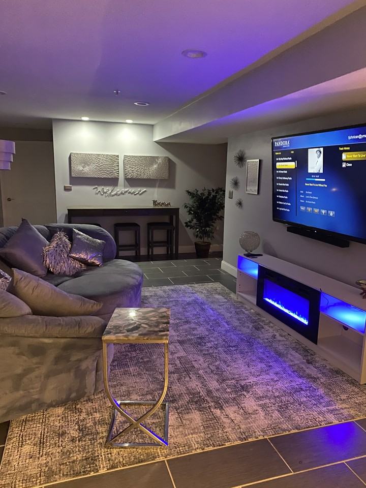 15402 Jenkins Ridge Rd - Photo 3 of 10