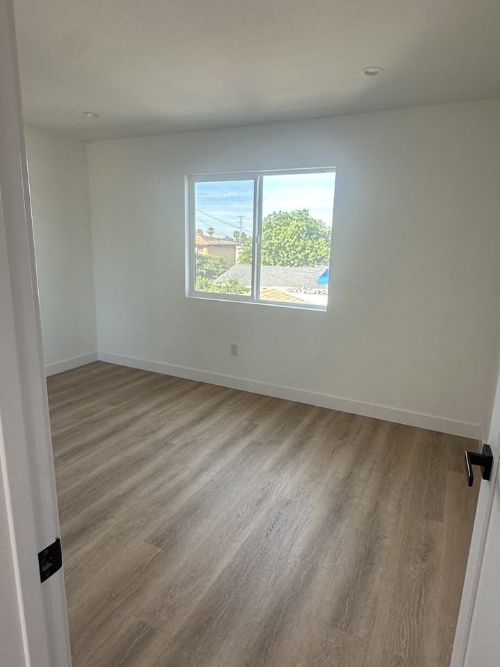 3779 Logan Ave #101 - Photo 3 of 19