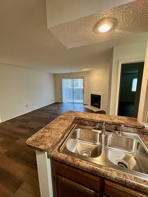 2184 Hedgerow Rd #B - Photo 4 of 20