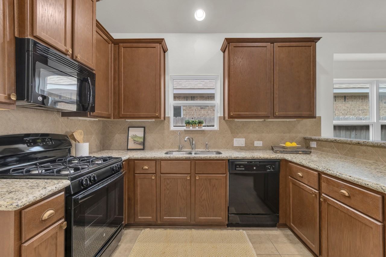 24506 Forest Canopy Dr - Photo 7 of 20