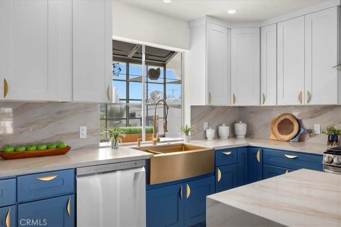 1103 Eriel Ave - Photo 2 of 47