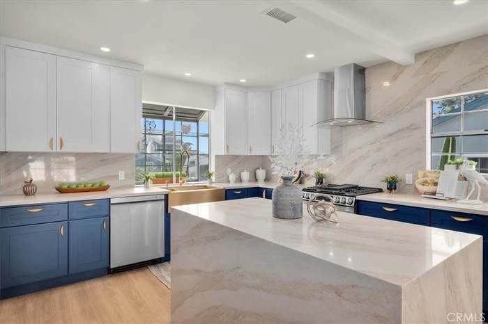 1103 Eriel Ave - Photo 5 of 47