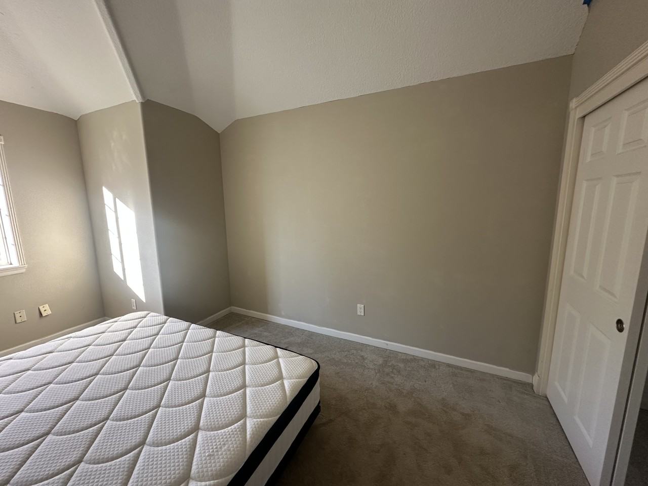 13698 Sw Hillshire Dr - Photo 3 of 9