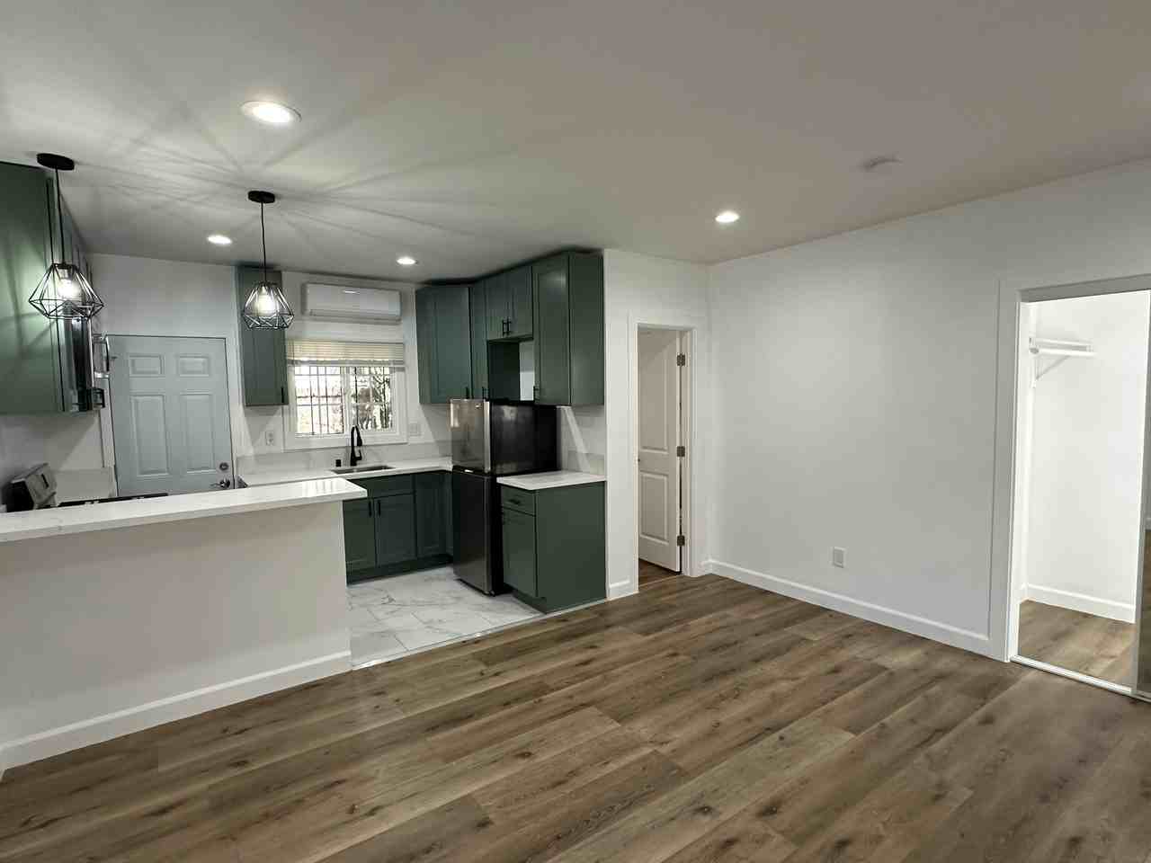 632 1/4 N Plymouth Blvd #632-25 - Photo 4 of 8