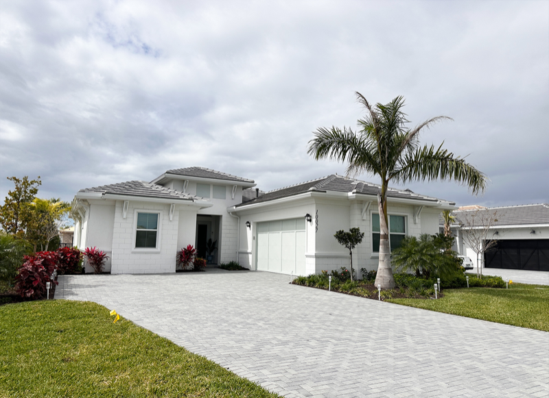 10027 Timber Creek Way - Photo 2 of 20