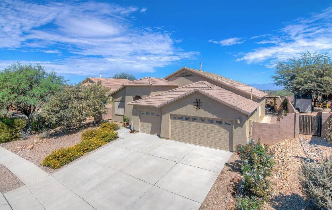 538 W Chatfield St #1