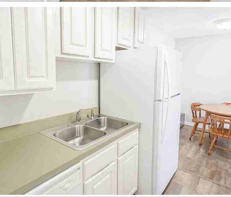 1870 Tall Oaks Dr - Photo 4 of 15