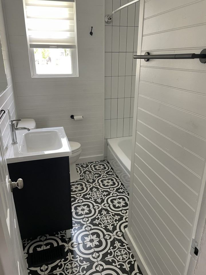 5901 Carl Pl - Photo 4 of 5