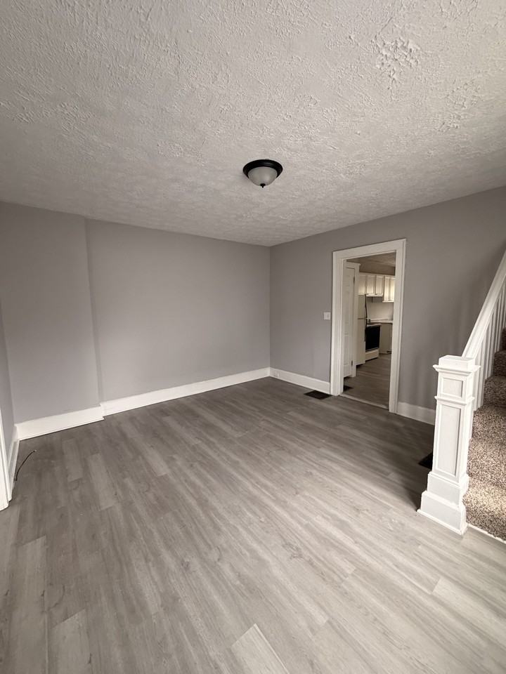 156 Arthur Ave #1 - Photo 3 of 8