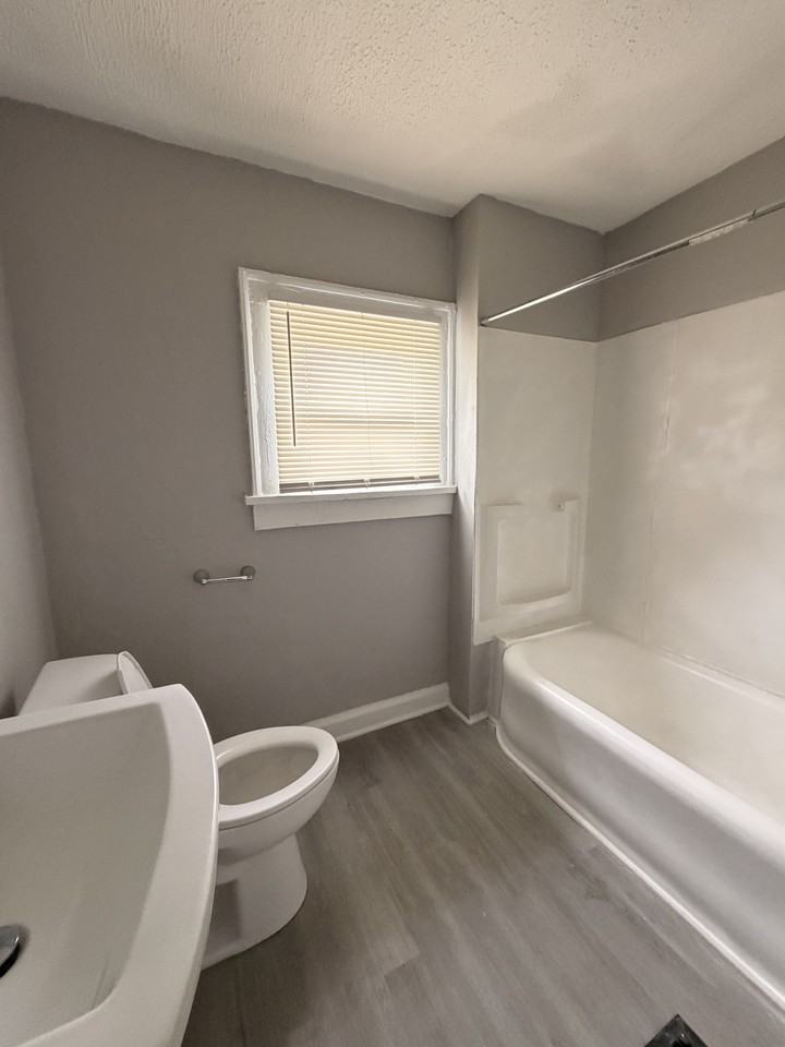 156 Arthur Ave #1 - Photo 6 of 8