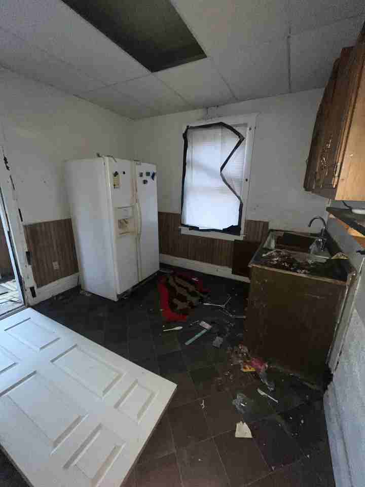 406 Morton St - Photo 6 of 20