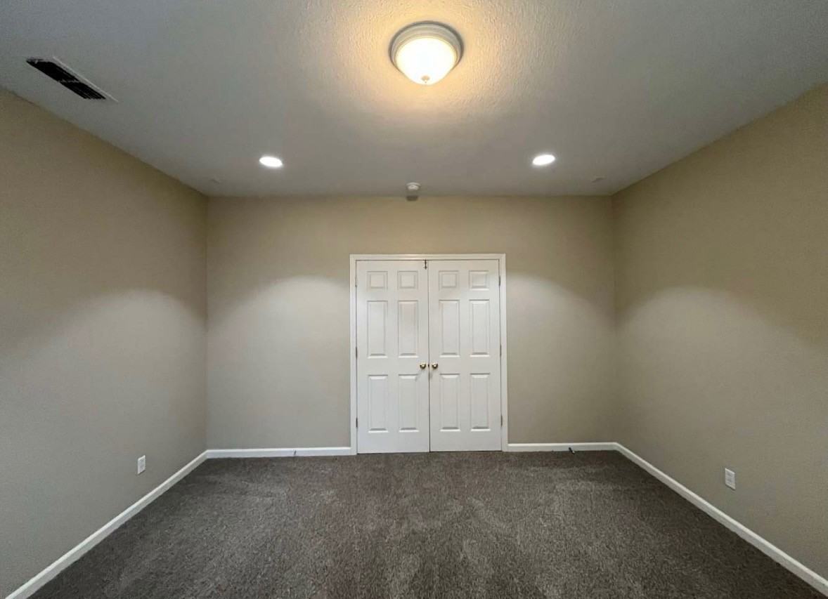 302 Unity Cir - Photo 7 of 12