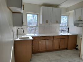 featured image of 26 Vineyard Ave #2