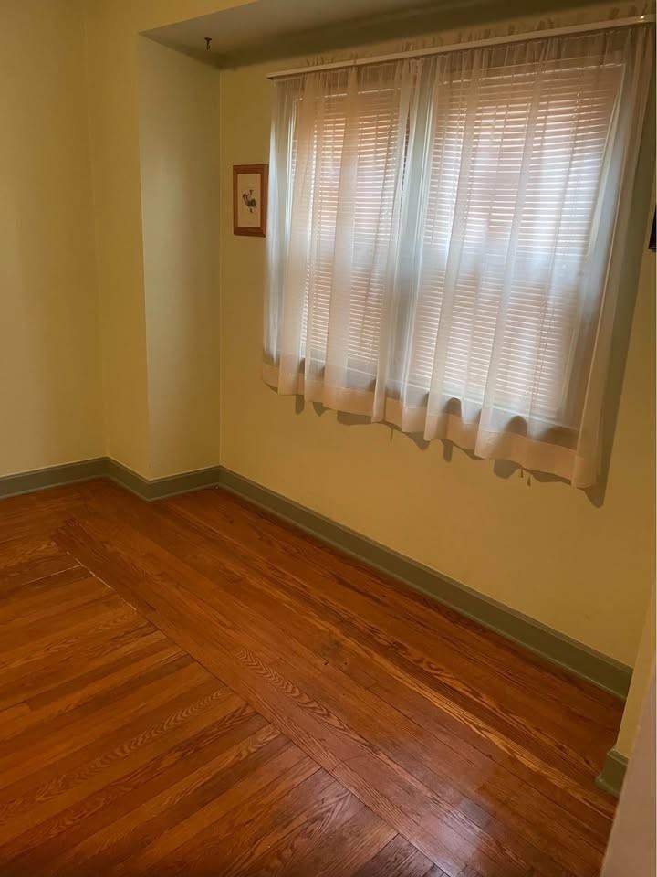 320 Kenilworth Ave Se #1stFL - Photo 4 of 11