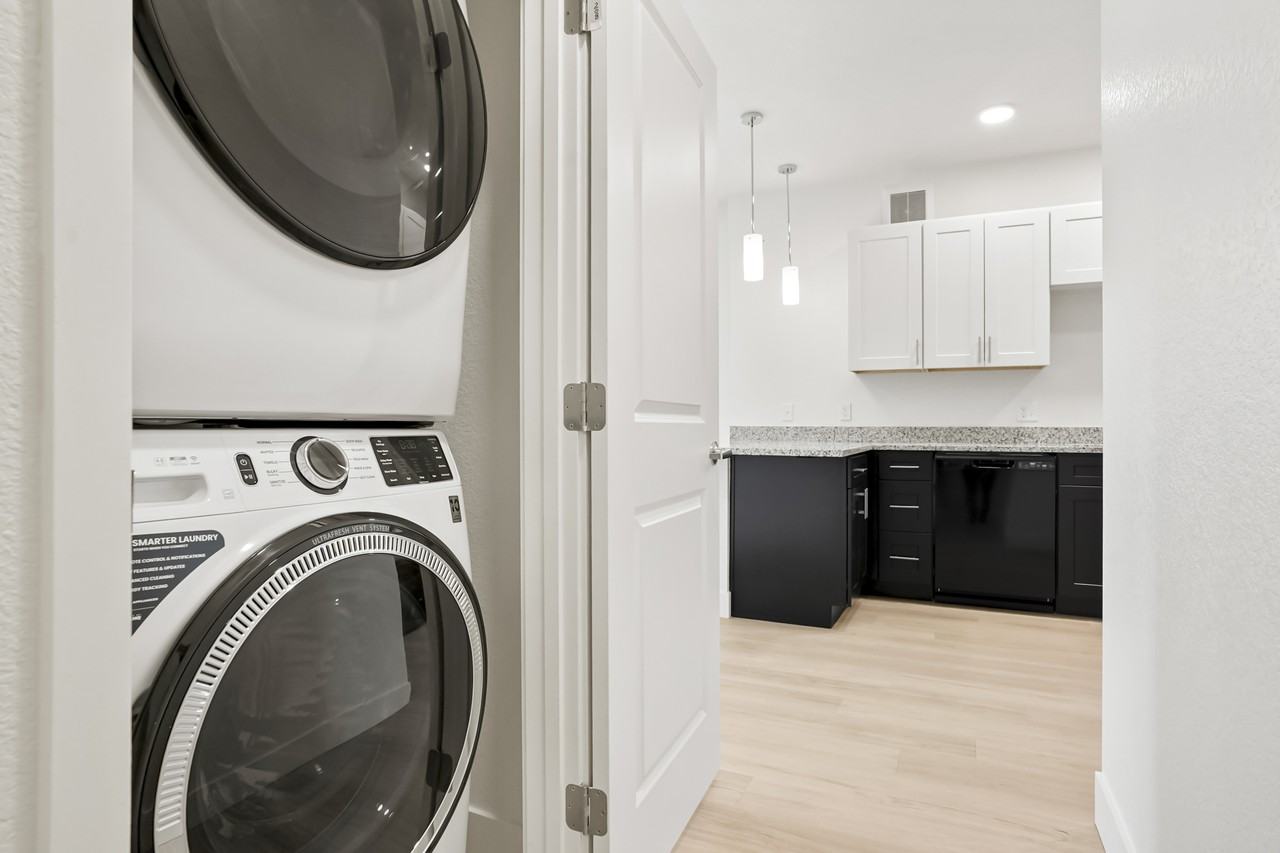 2950 Andhawthorn Avenue #215-5 - Photo 6 of 16