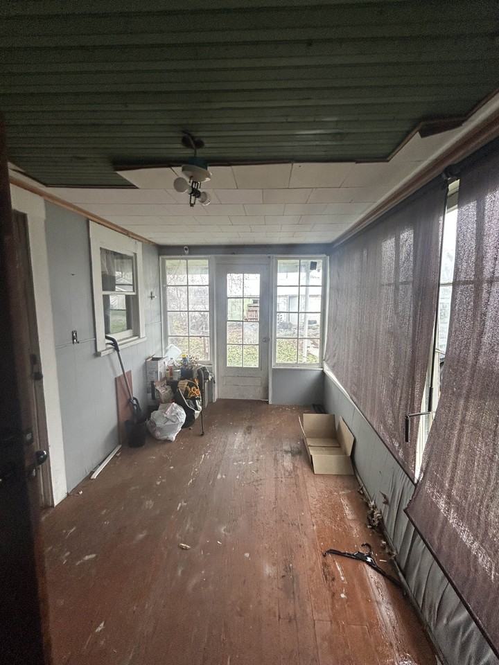 404 S Thomas St - Photo 5 of 20