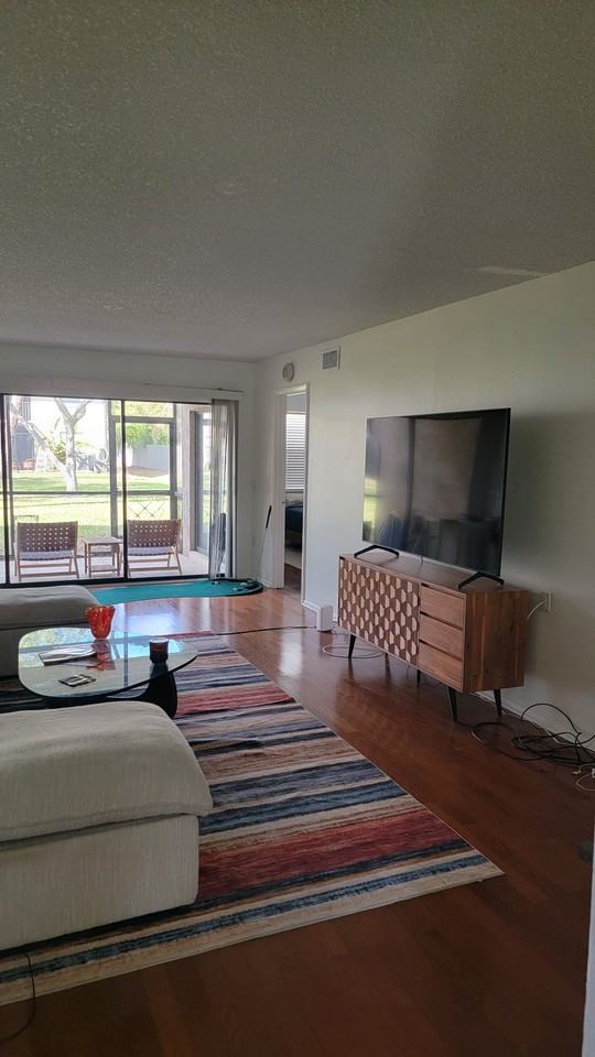 5647 Summerside Ln - Photo 5 of 18