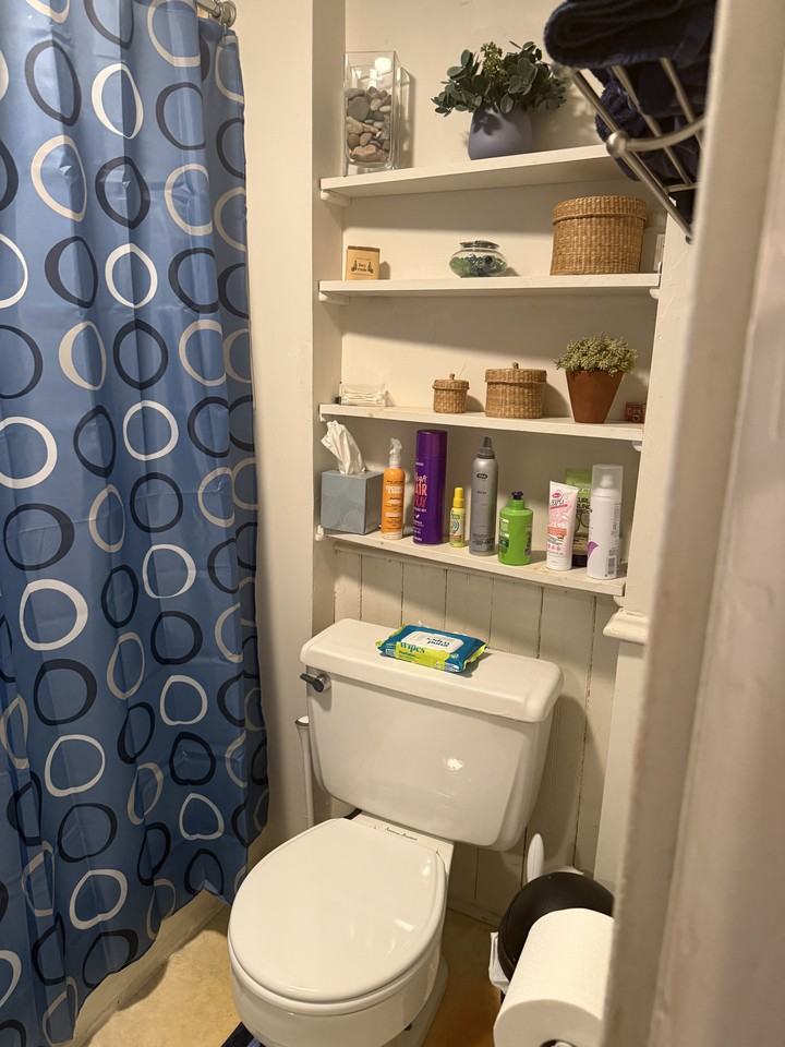 Latham Ct - Photo 4 of 5