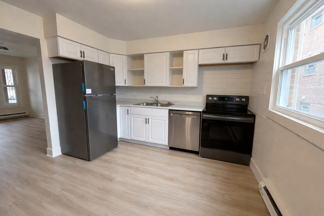 11043 S Longwood Dr #5 - Photo 2 of 9