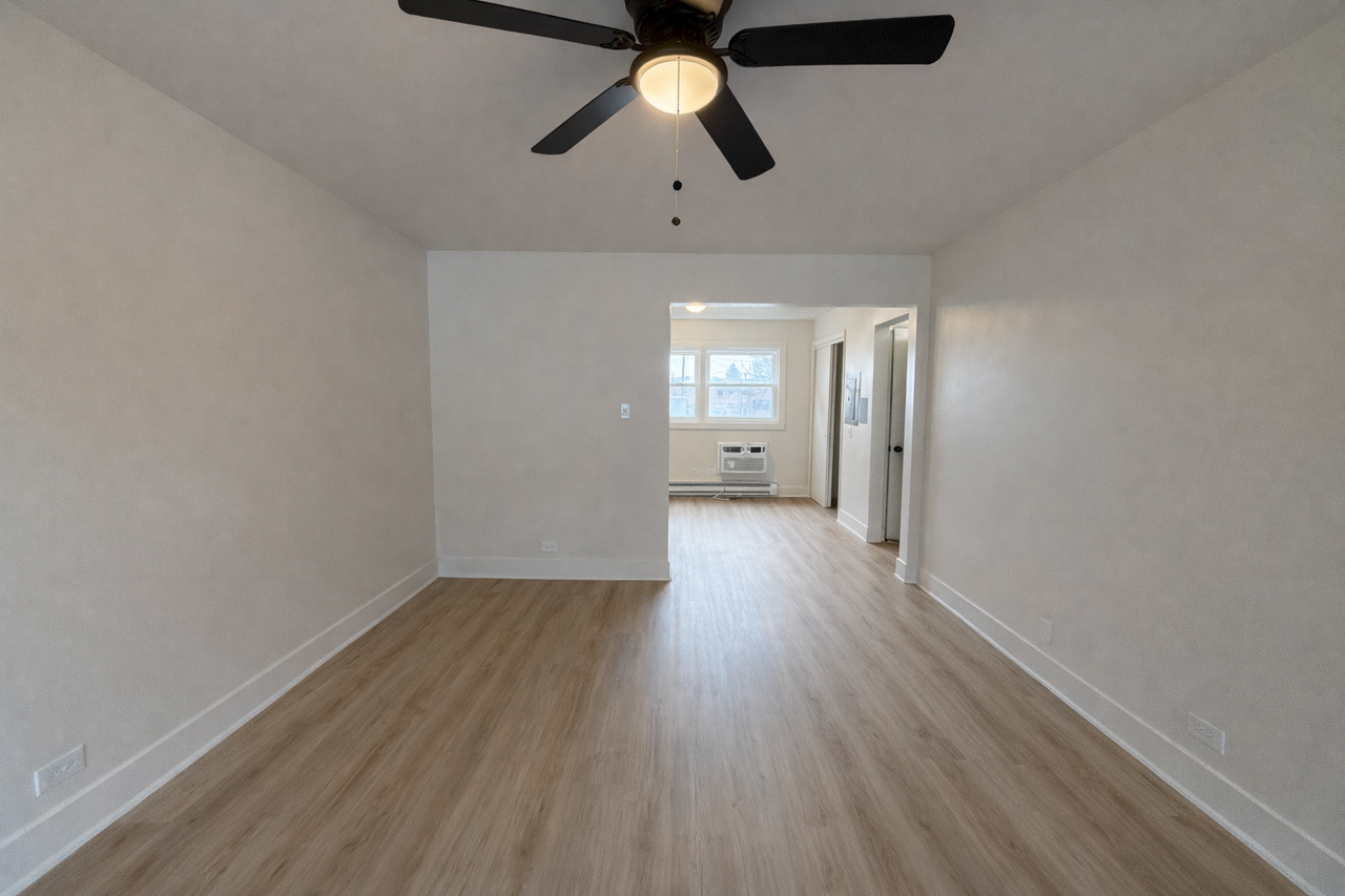 11043 S Longwood Dr #5 - Photo 4 of 9