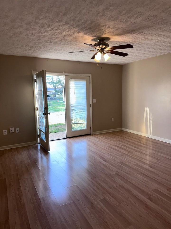 409 Claymar Dr #C - Photo 3 of 10