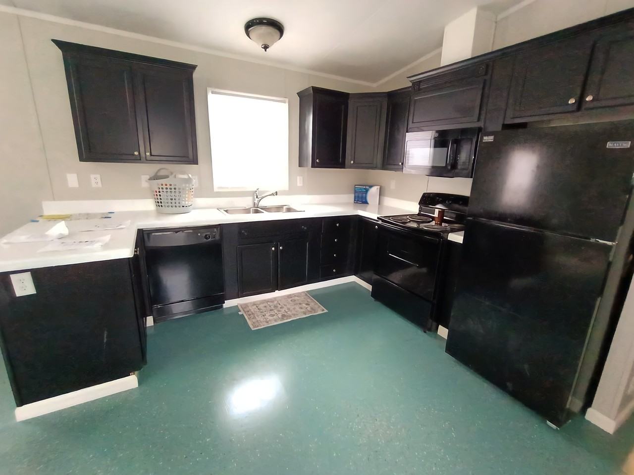 9 Deerwood Park - Photo 2 of 11