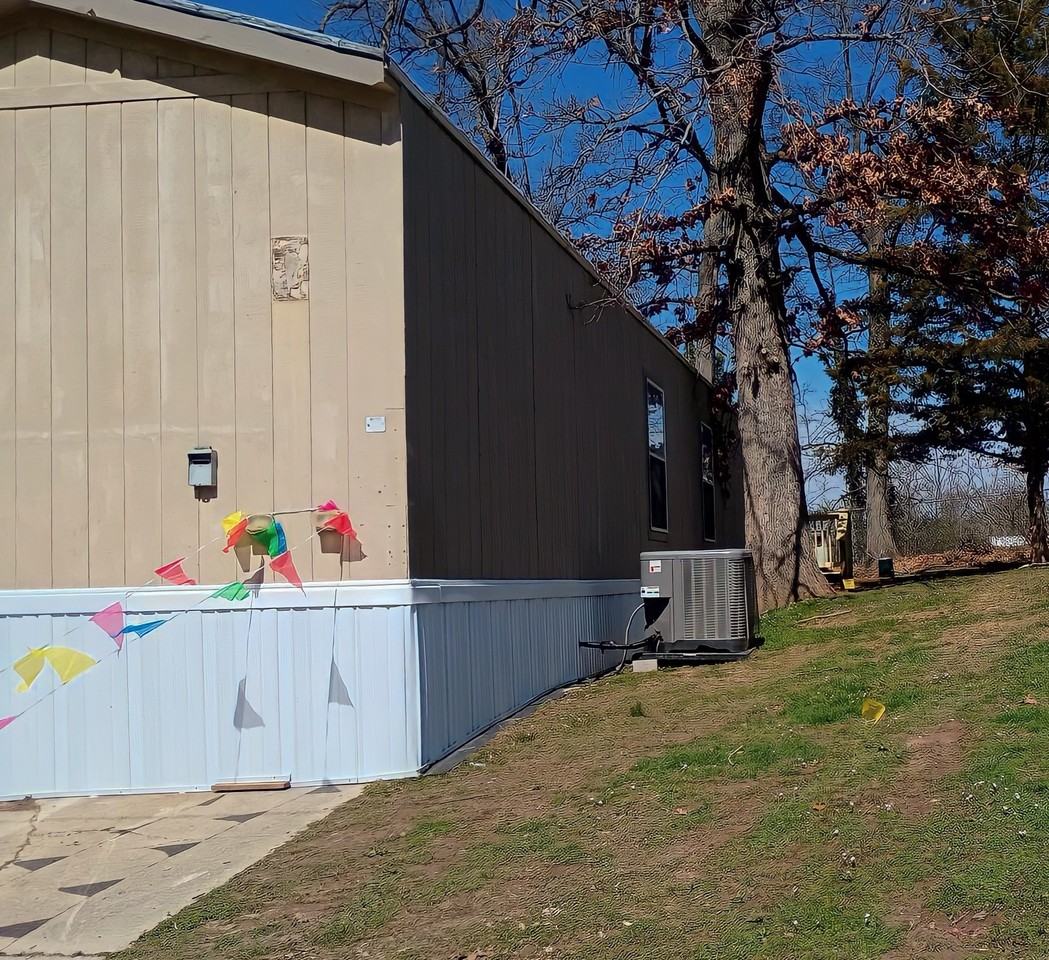 9 Deerwood Park - Photo 6 of 11