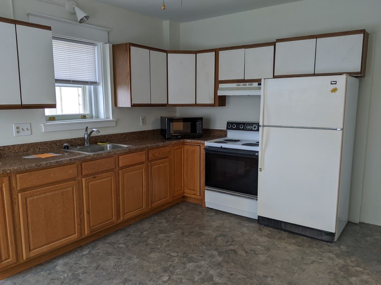 3923 Pottsville Pike - Photo 3 of 6