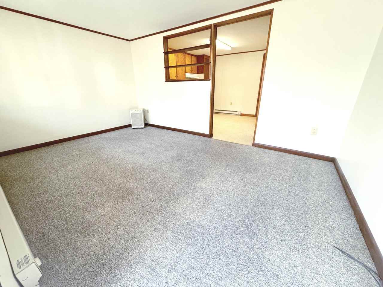 19 Oakwood Dr - Photo 3 of 9