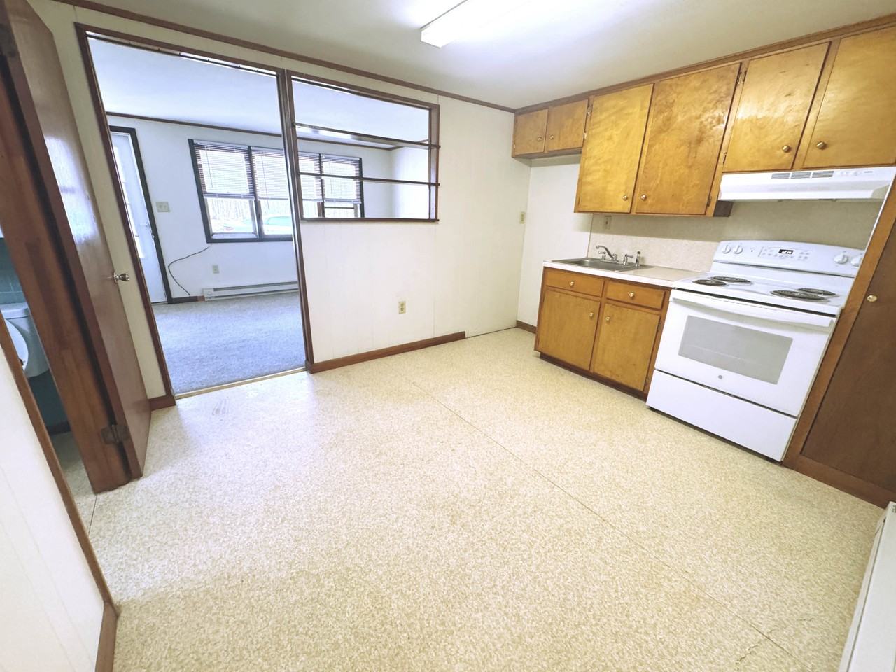 19 Oakwood Dr - Photo 4 of 9