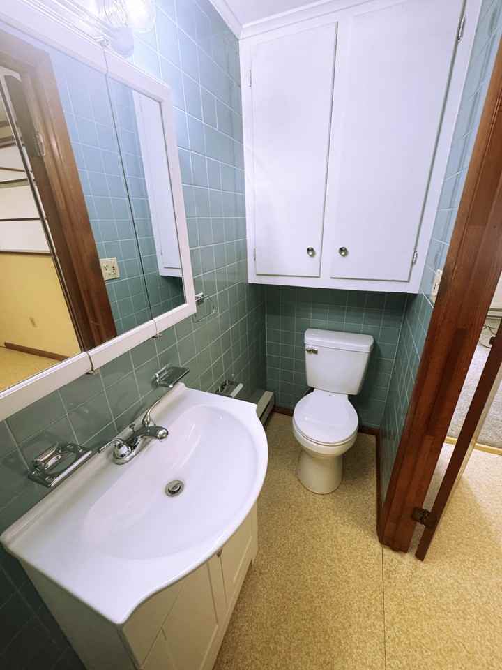 19 Oakwood Dr - Photo 7 of 9