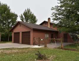 5910 N Leonard Ave - Photo 1 of 1