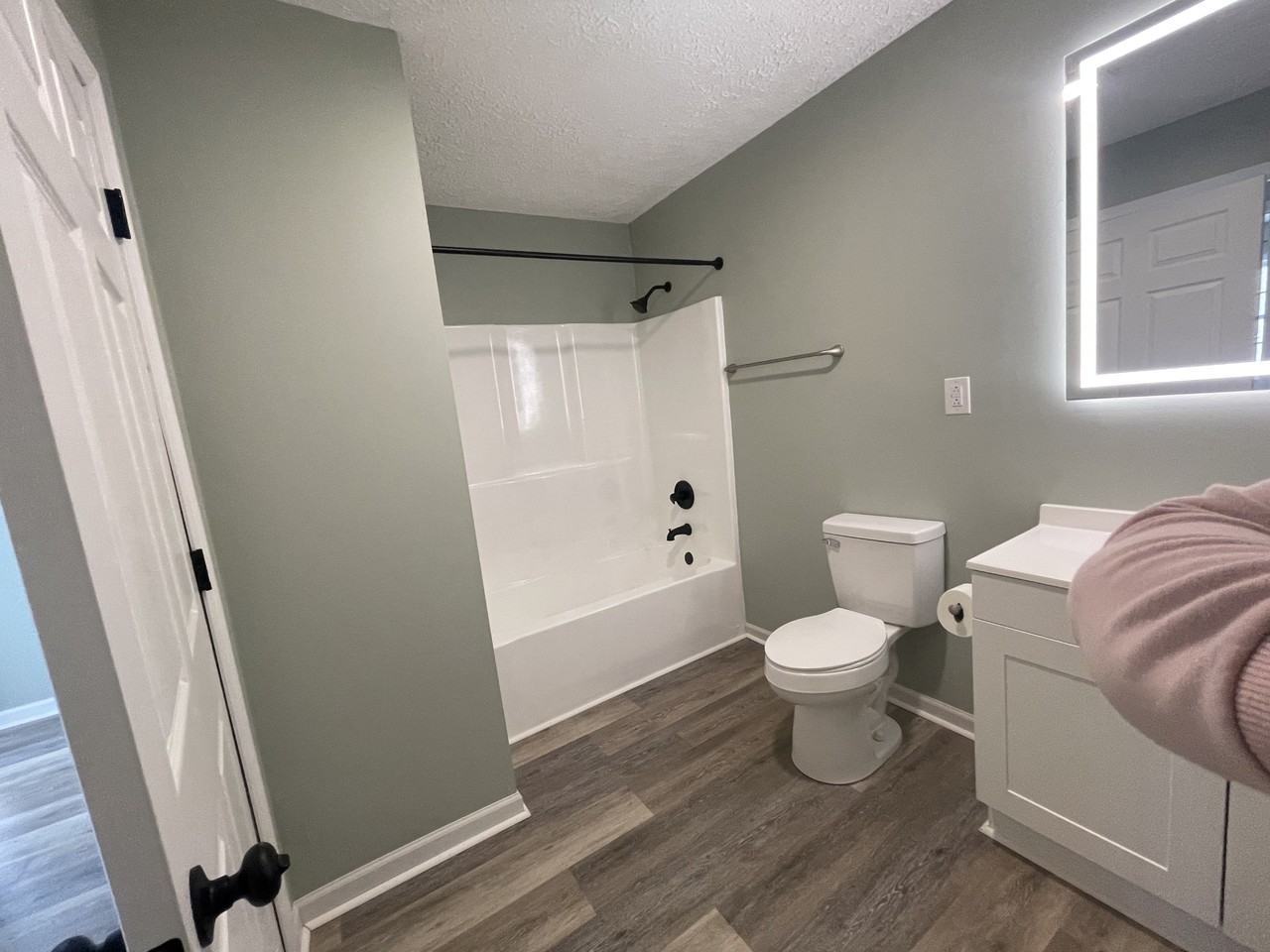 101 Gibbons St - Photo 7 of 11