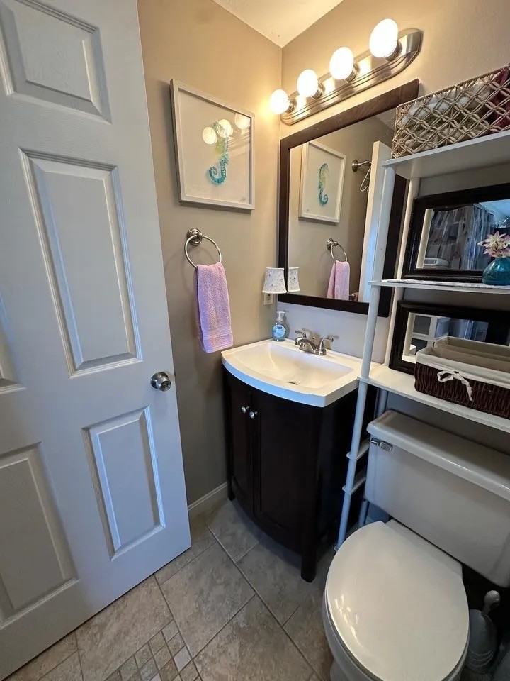 500 Winnacunnet Rd - Photo 3 of 20