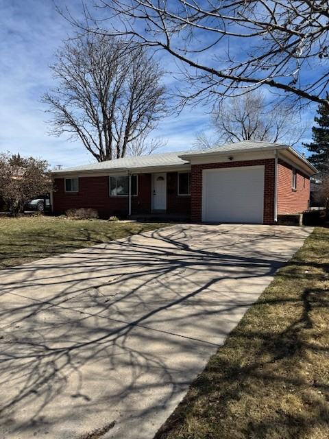 1540 S Bellaire St - Photo 2 of 19