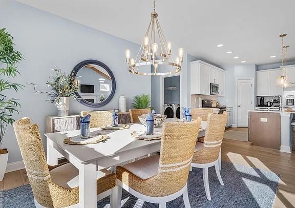 22420 Jayda Dr - Photo 6 of 17