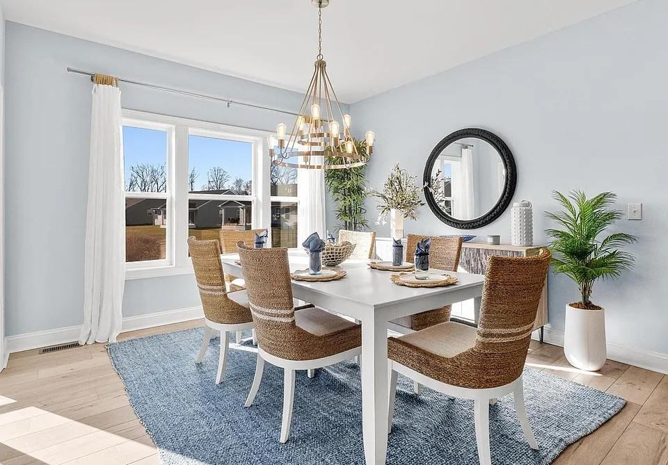 22420 Jayda Dr - Photo 7 of 17