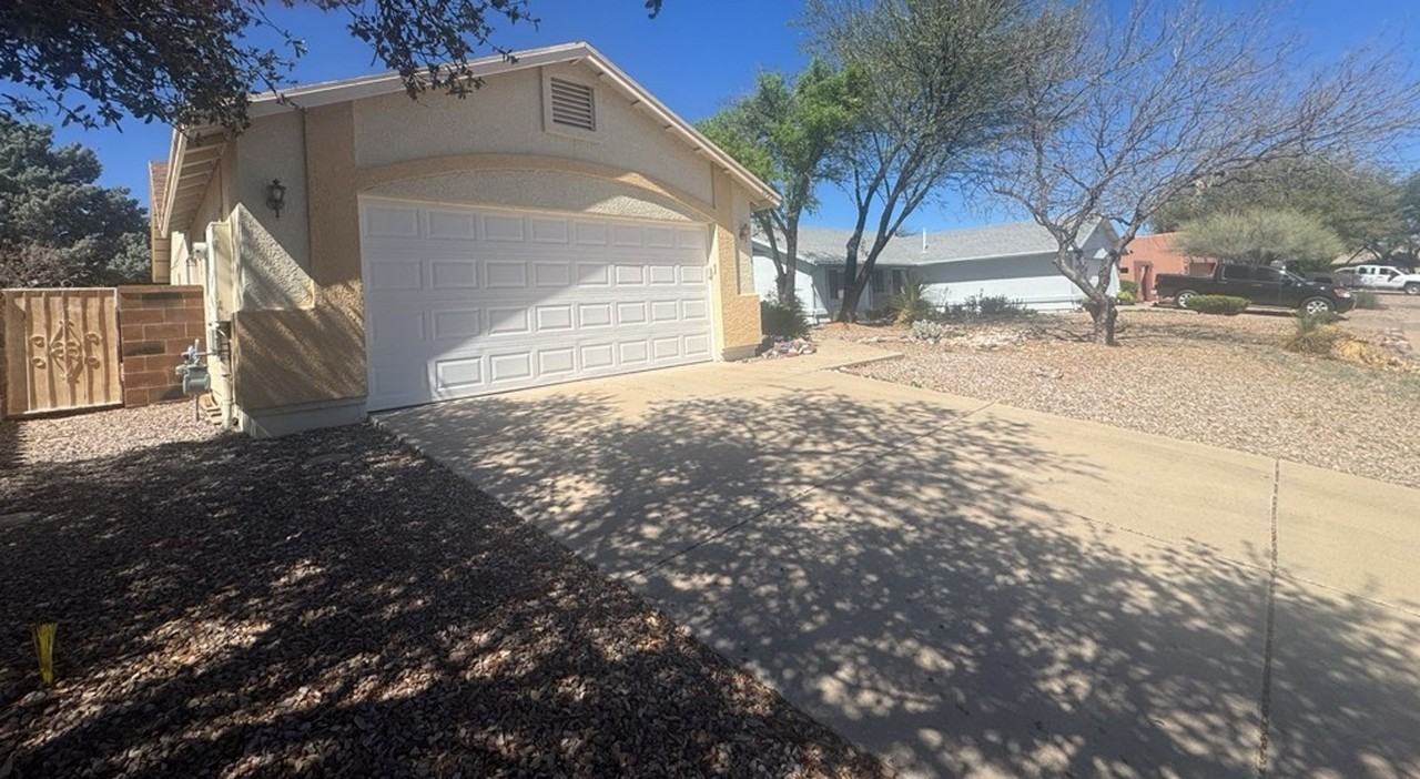 5293 Cedar Springs Dr - Photo 2 of 23