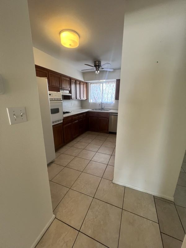 10357 W Peoria Ave - Photo 3 of 7