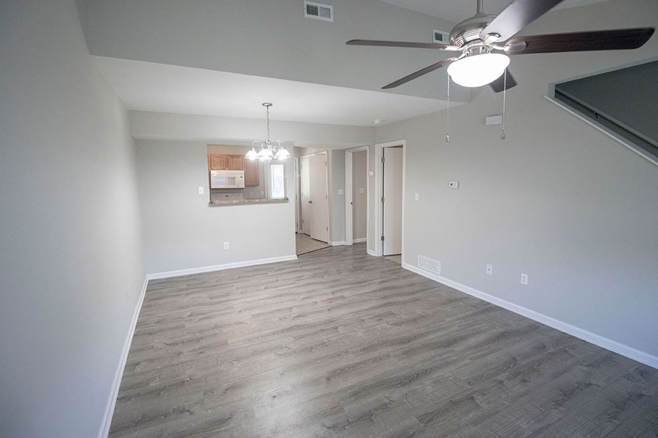 1405 Greensboro Dr - Photo 4 of 32