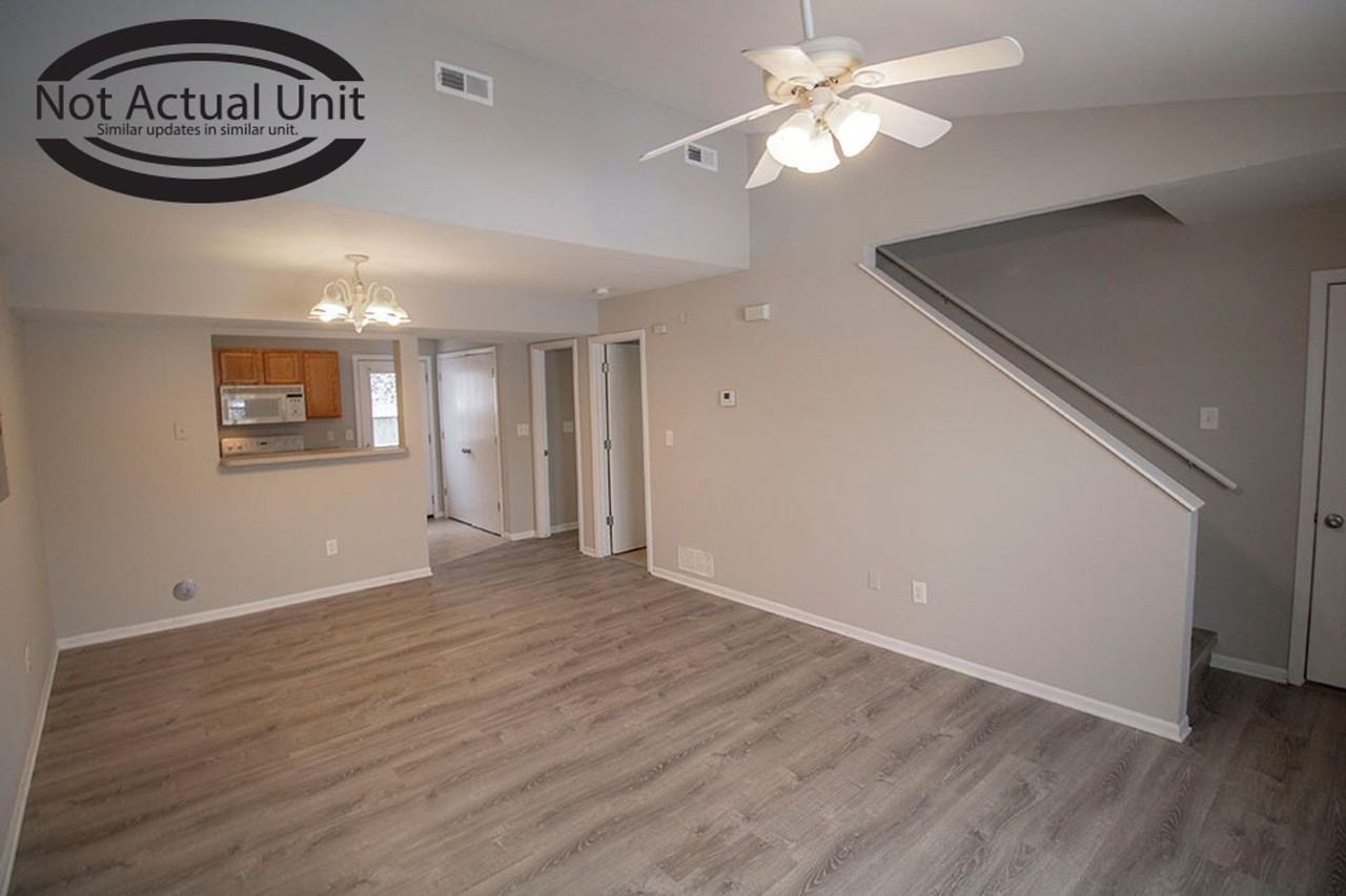 1427 Greensboro Dr - Photo 4 of 36