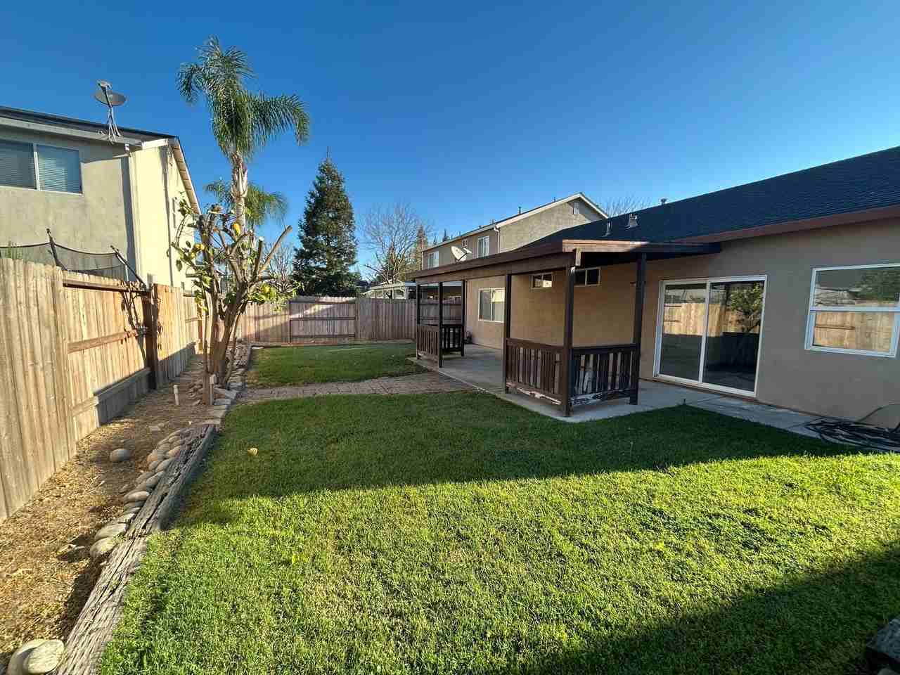 2541 Carnival Dr - Photo 6 of 10