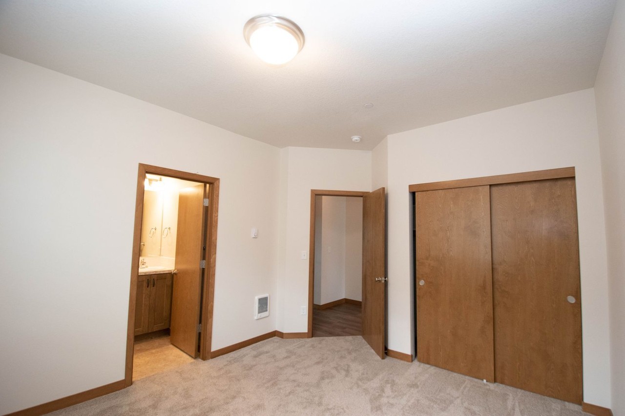 3261 Lewis Ln - Photo 2 of 13