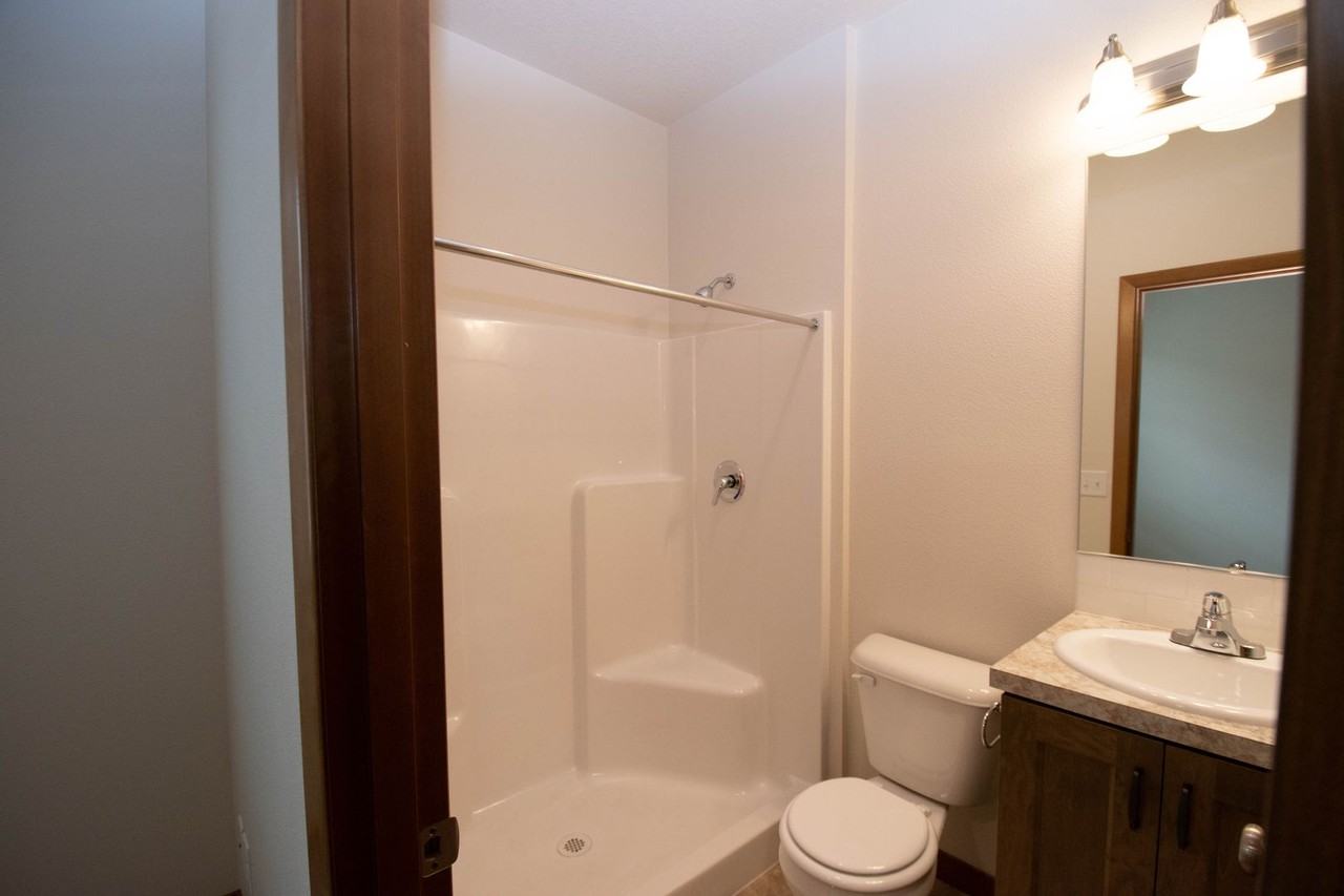 3261 Lewis Ln - Photo 3 of 13