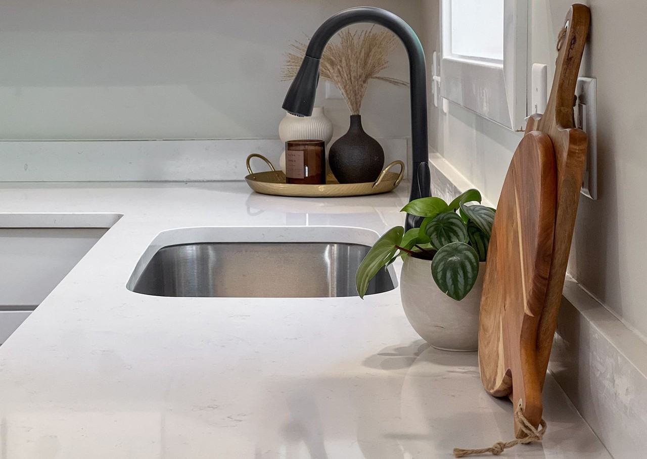 3918 Shasta Dr - Photo 7 of 39