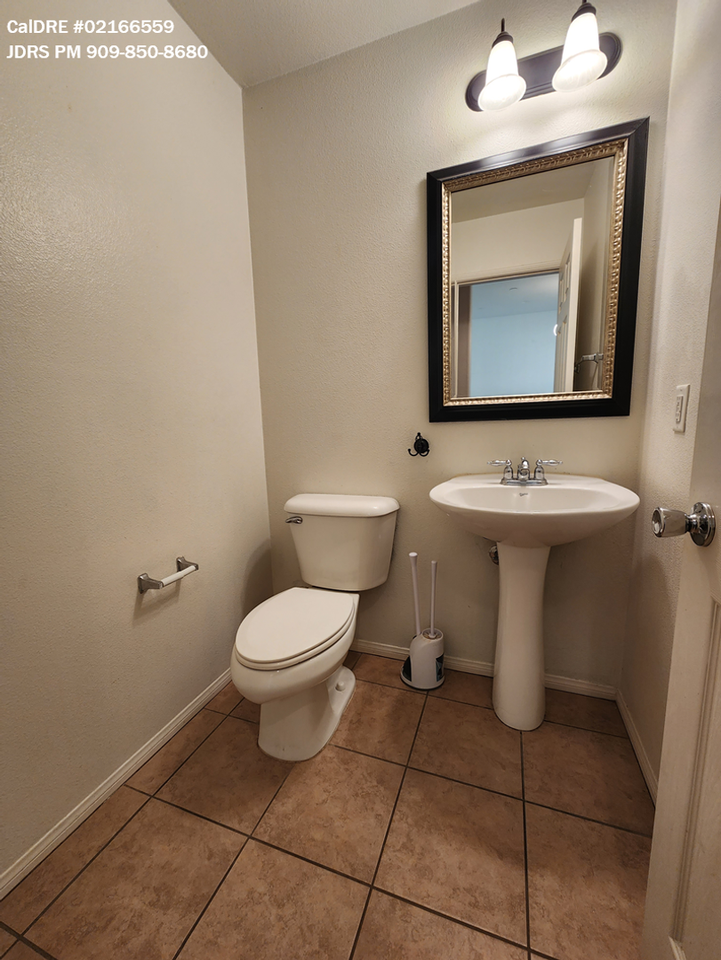 7025 Vining St - Photo 6 of 10